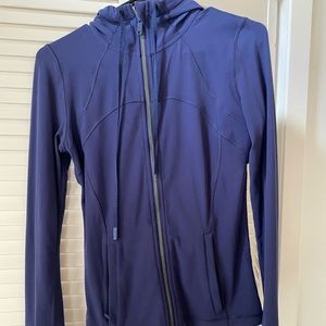Lululemon define jacket size 6